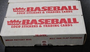 lot 127 image: 1989 Fleer Baseball Factory Sealed Complete Set Lot  3 Sets  Ken Griffey Jr Rookie Card