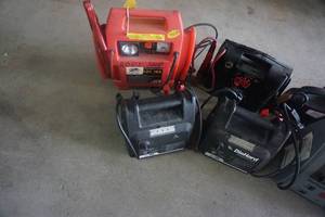 lot 116 image: Lot of 6 - Battery Jump Packs