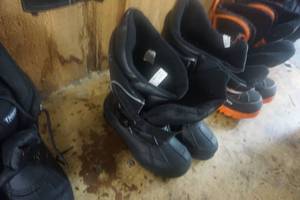 lot 246 image: Castle X Insulated Riding Boot
