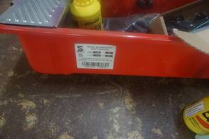 lot 266 image: Safety Kleen Brand Model 60 Bench Top Mechanics Parts Washer With Cleaner