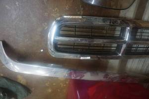 lot 271 image: Dodge Truck Front Grill With Bug Deflector