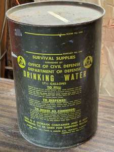 lot 11 image: Vintage Survival Supplies by Office of Civil Defense 17 12 Gallon Water and Sanitary Container