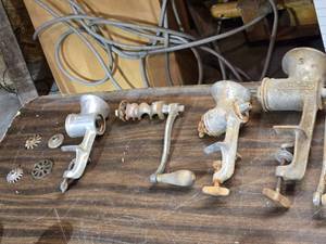 lot 38 image: Lot of 3 Vintage Universal Meat Grinders