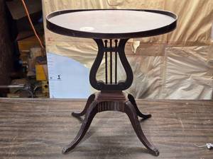lot 74 image: Elegant Antique Harp Style Pedestal Table with Distinctive Scroll Legs