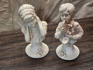 lot 91 image: Pair of 1971 J. Kendrick Sculpted Figures  Musician and Listener