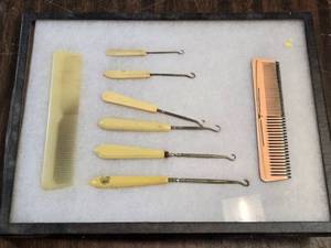 lot 109 image: Antique Grooming Set Tools and Vintage Combs