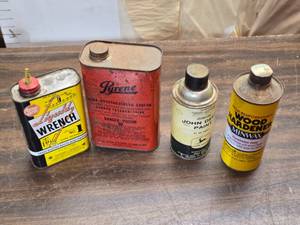 lot 115 image: Vintage John Deere Paint, Liquid Wrench, Pyrenes