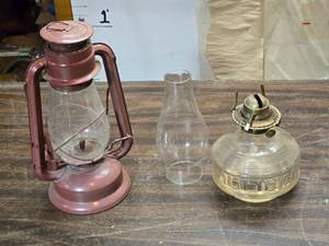 lot 128 image: Vintage Lantern Set - Red Metal Barn Lantern and Glass Oil Lamp - Chimney does not fit lamp