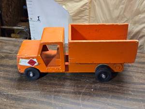 lot 130 image: Wooden Toy Truck by Creative Playthings Inc