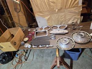 lot 139 image: Large Lot of Vintage Miscellaneous Automotive Parts and Trim