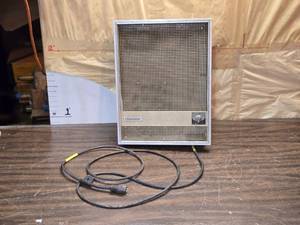 lot 210 image: Chromalox Heater - Unique Plug