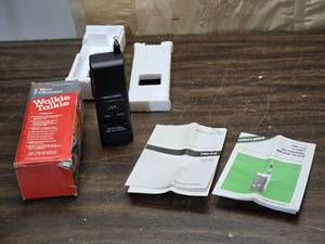 lot 216 image: Realistic TRC-218 - 2 Watt 3 Channel Walkie Talkie