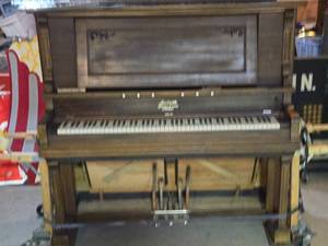 lot 228 image: Beckwith Cabinet Grand Pump Organ - Working Condition