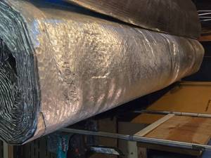 lot 264 image: Double-Sided Aluminum Bubble Insulation Approx. 40 by 7 712 - Large Bubbles