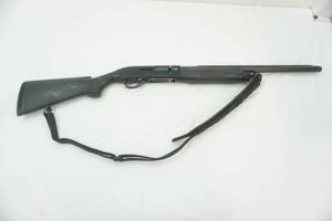 lot 2 image: Benelli 12 gauge shotgun