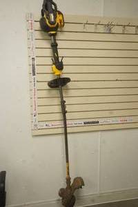 lot 11 image: DeWalt string trimmer