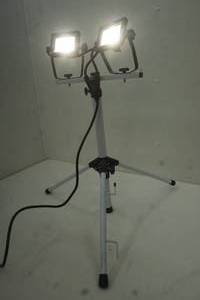 lot 32 image: LED work light