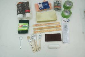 lot 67 image: paint supplies