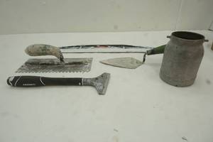 lot 71 image: trowels