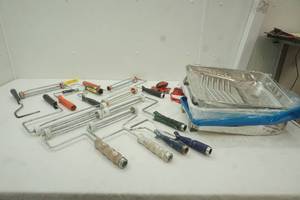 lot 72 image: painting supplies