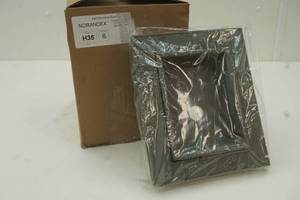 lot 104 image: siding accessories