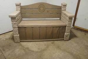 lot 160 image: Step two lawn bench and storage