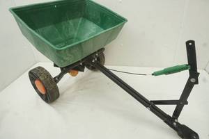 lot 192 image: Spreader