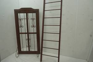 lot 204 image: Home decor items, ladder and metal holder