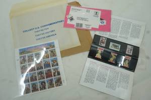 lot 207 image: US commemorative stamp sets
