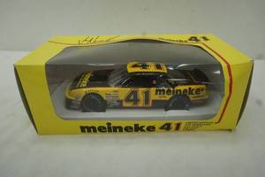 lot 212 image: Meineke 41 cast iron race car, signed