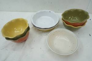 lot 224 image: Euro ceramic bowls and other