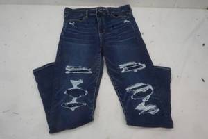 lot 237 image: 12 regular American Eagle jeans