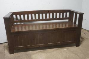 lot 255 image: storage bench