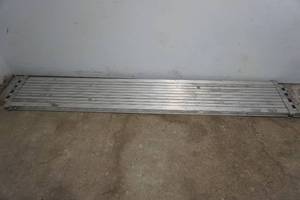 lot 129 image: aluminum plank