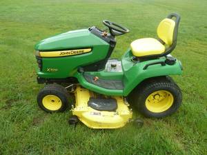 John Deere X500 Lawn Tractor