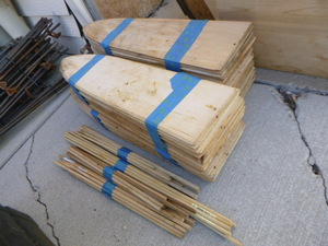 4 Dozen Basswood Muskrat Stretchers
