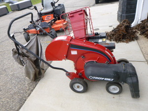 Troy-Bilt ChipperVac