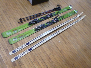 2 Sets of Skis
