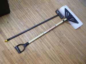 Shovel and Desk Brush