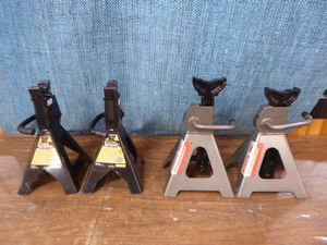 2 Sets of Jack Stands