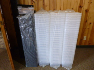 160 Plastic Containers with Lids