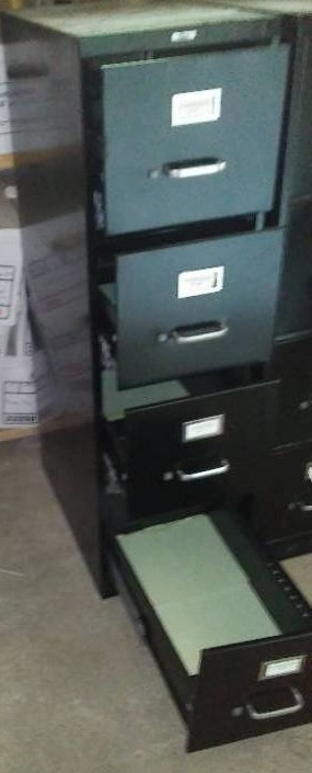 lot 600 image: File Cabinet 4 Drawer. Filex 25in. X 15in.Wx 52in T.