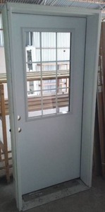 lot 724 image: Bayer 36 in. Ext Door Pre-Hung.