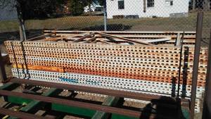 lot 628 image: Pallet Racking legs (10pcs)