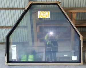 lot 825 image: Marvin Irregular Hexagon Window.