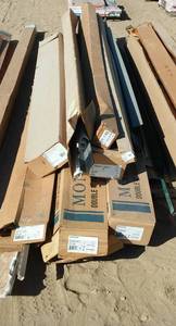 lot 926 image: J Channel, Undersill, Corners and Siding. Loc North