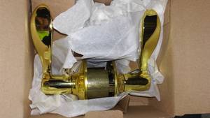 lot 876 image: Schlage Hall Closet Dual Option Latch (3) .