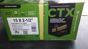 lot 887 image: CTX Star Screw, 15 x 2  (qty 600).