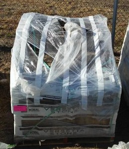 lot 970 image: Versetta Stone (26 bundles)