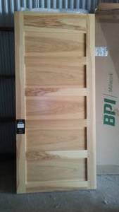 lot 994 image: Bayer 36 in. Slab Inter. Door.